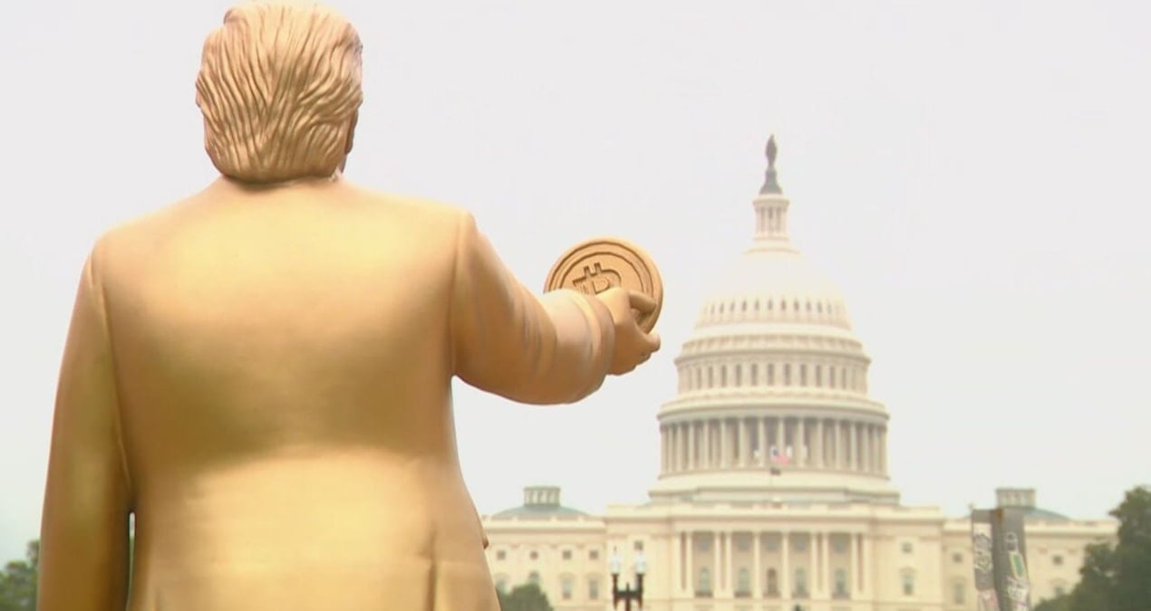 Trump Fed savaşını kazandı, Beyaz Saray’ın karşısına 3.5 metrelik heykeli dikildi