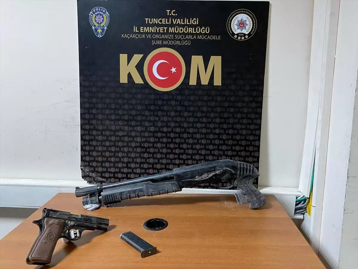 Tunceli’de İnşaat Alanında Silah ve Esrar Ele Geçirildi