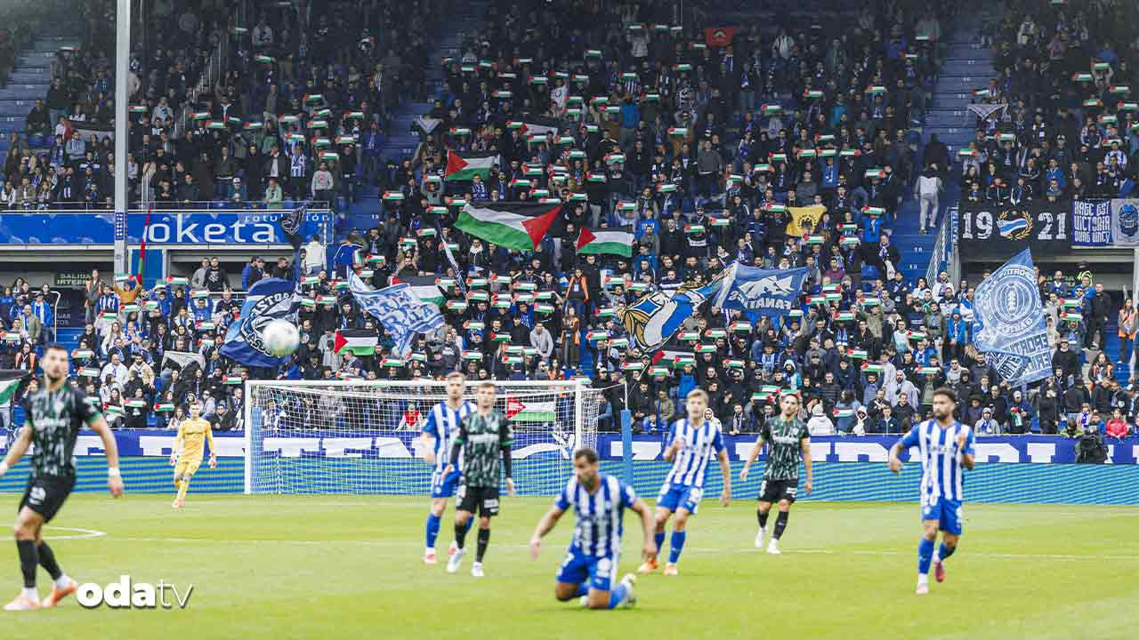 Alaves taraftarları Filistin bayrağı açtı