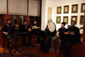bagcilar belediyesinden muzik grubu beyefendiler AnV3qFhS.jpg