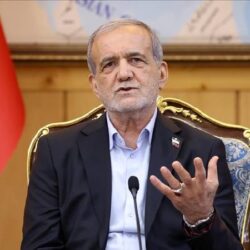 iran cumhurbaskani pezeskiyan turkiyenin petrolu ve gazi yok ama durumlari bizden daha iyi Gr6dkwUM.jpg