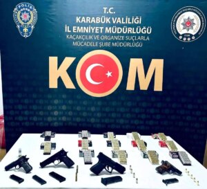 karabukte ruhsatsiz silah operasyonu iki supheli yakalandi eIvaGmZu.jpg
