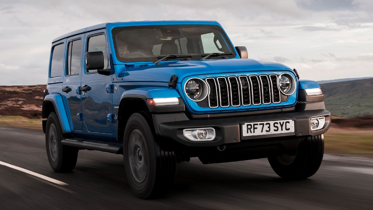 320 bin jeepi geri cagirdi araclarinizi disarida park edin F3GD826p.jpg