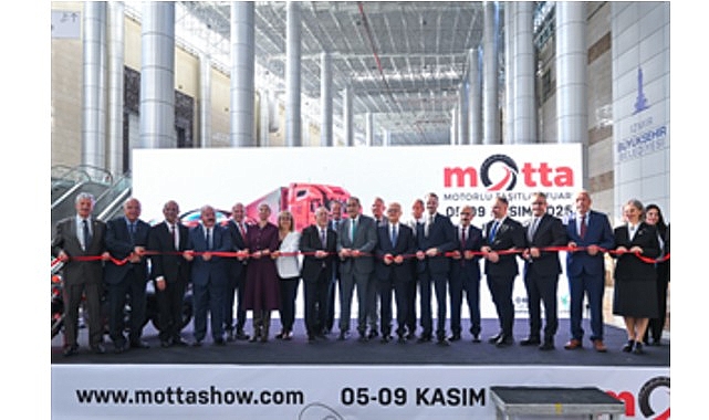 otomobil ve motosiklet tutkunlari bu fuarda bulusuyor 2bfm4G8G.jpg