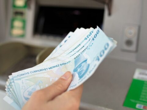 Mevduat Faizleri Rekor Seviyeye Ulaştı: 200 Bin TL’nin Getirisi Yeniden Değişti