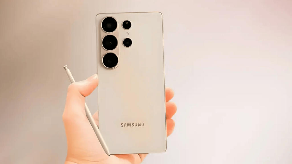 Samsung Galaxy S26 serisi rekor kırdı: 1,35 milyon adede ulaştı