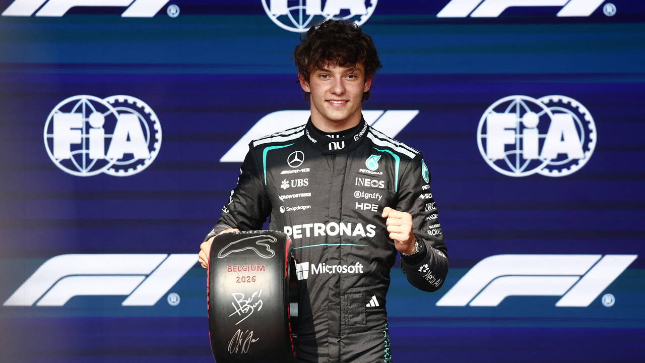 Belcika grand prixsinde pole pozisyonu kimi antonellinin 4RZTghaa
