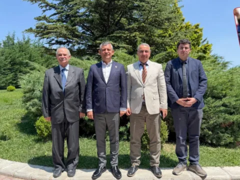 Chp lideri ozgur ozel cumhuriyetin sorularini yanitladi halk sel gibi durduramam THaWifsS